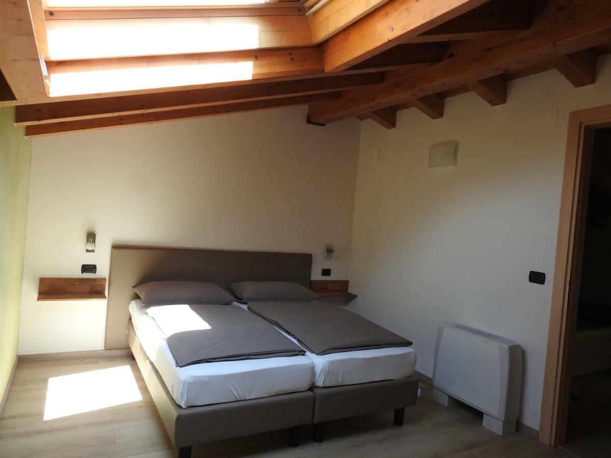Appartamenti Tasel With Heated Pool Malcesine Buitenkant foto