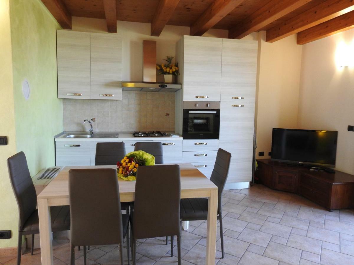 Appartamenti Tasel With Heated Pool Malcesine Buitenkant foto